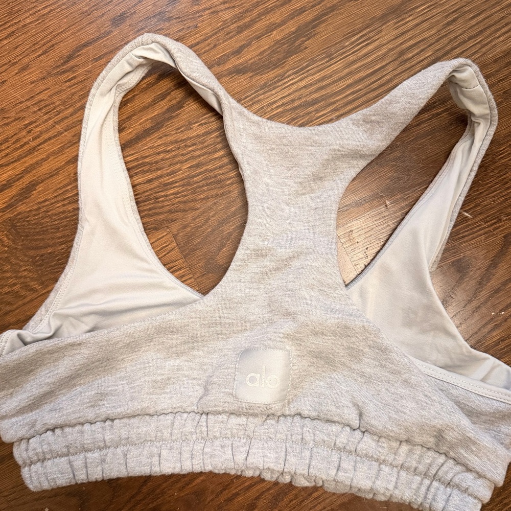 ALO Yoga scoop neck sweatshirt bra - Picture 3 of 3